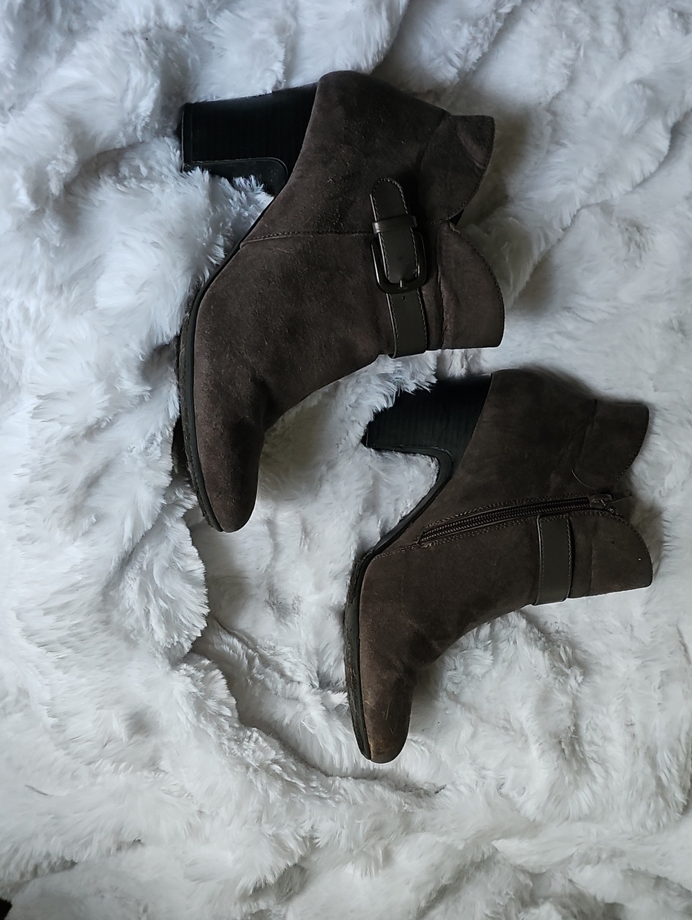 Source Unknown Dark Brown Suede Ankle Booties with Buckle